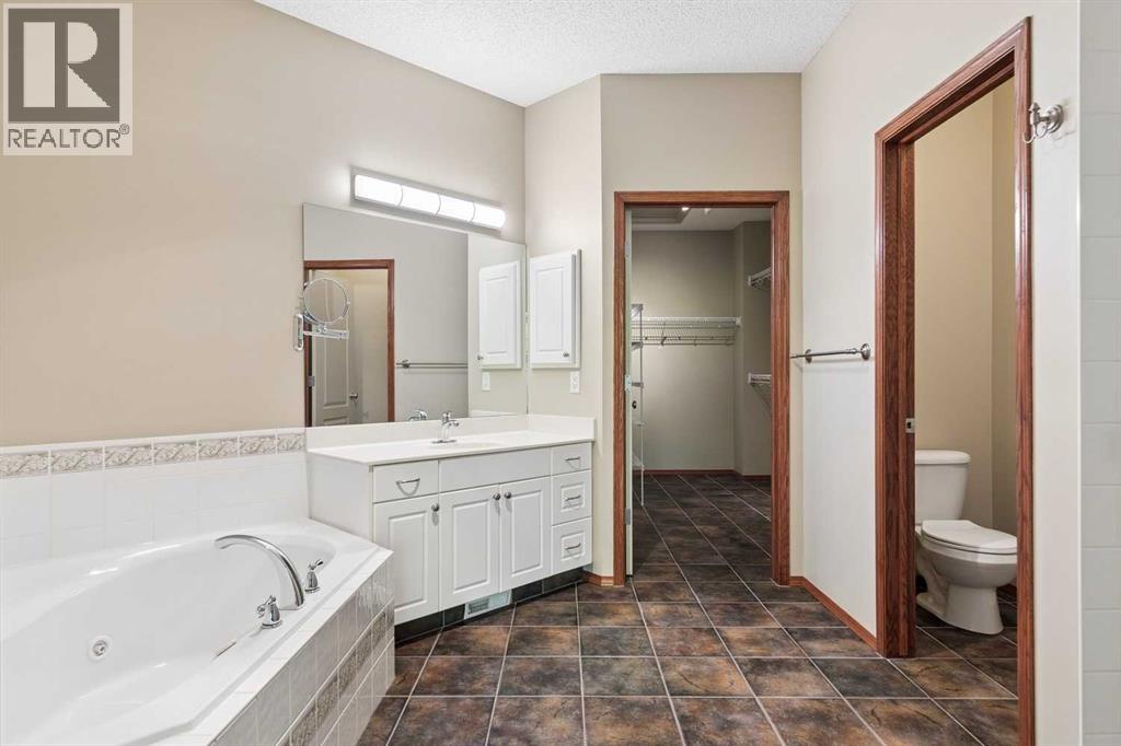 73 Hampstead Green NW, Calgary, Alberta T3A 6H1 - Photo 25 - A2350704