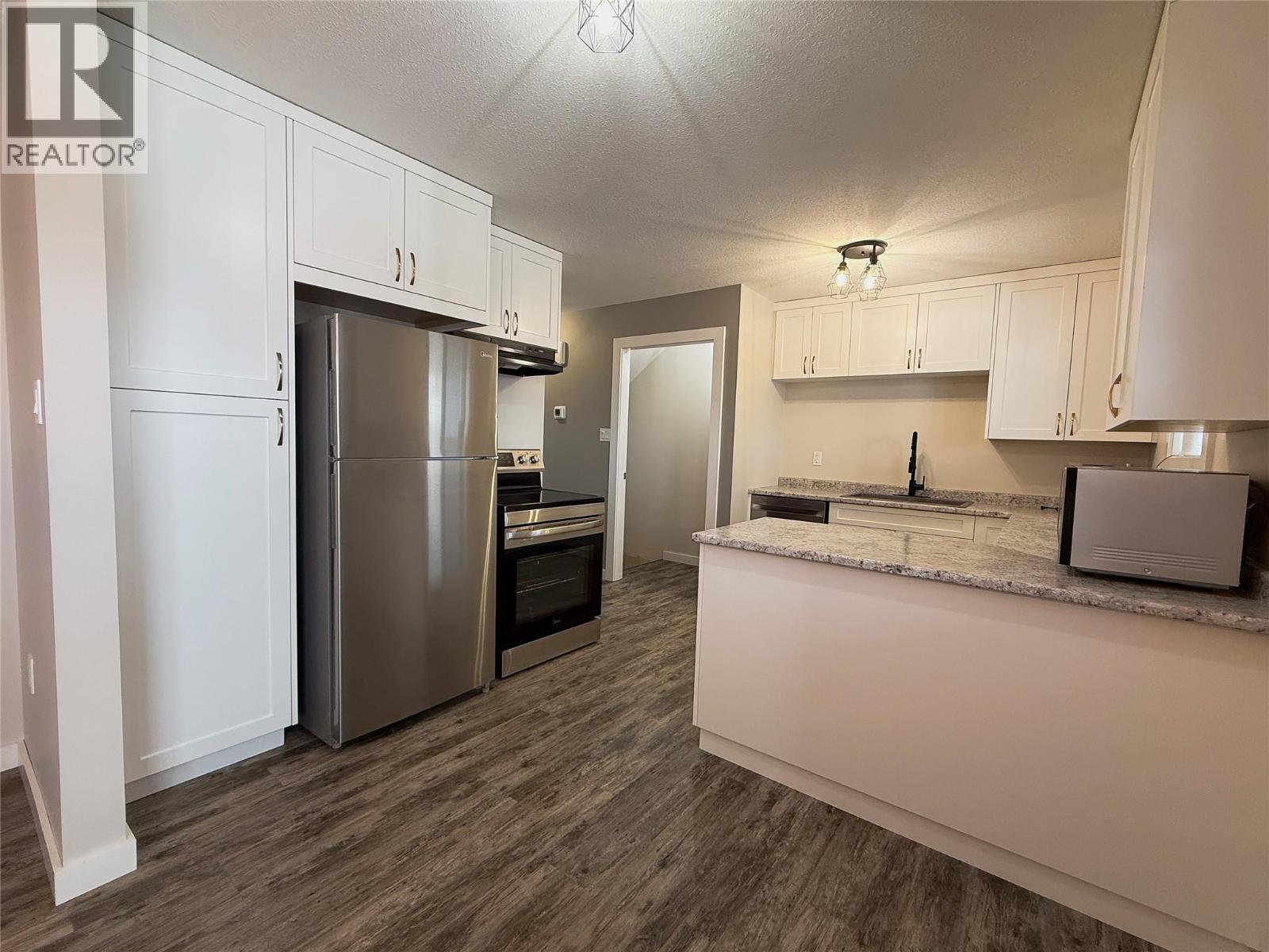 1541 / 1543 Loran Drive, Dawson Creek, British Columbia  V1G 1B7 - Photo 8 - 10403347