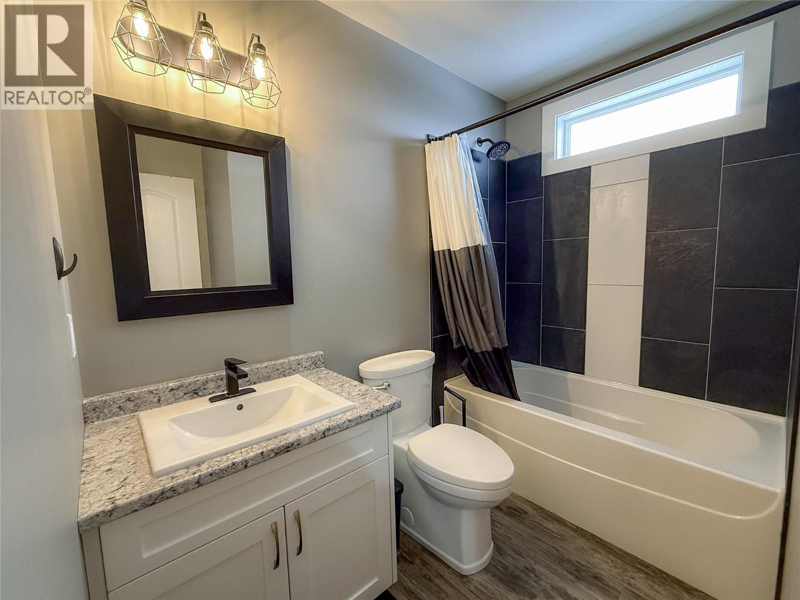 1541 / 1543 Loran Drive, Dawson Creek, British Columbia  V1G 1B7 - Photo 13 - 10403347