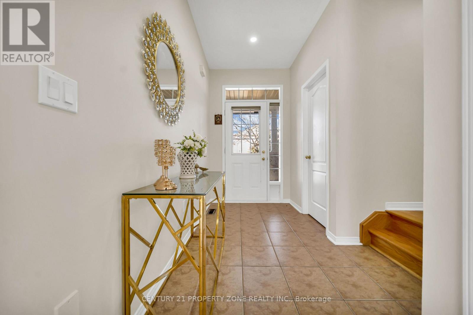 5 Senwood Street, Brampton, Ontario  L7A 3S6 - Photo 6 - W13884934