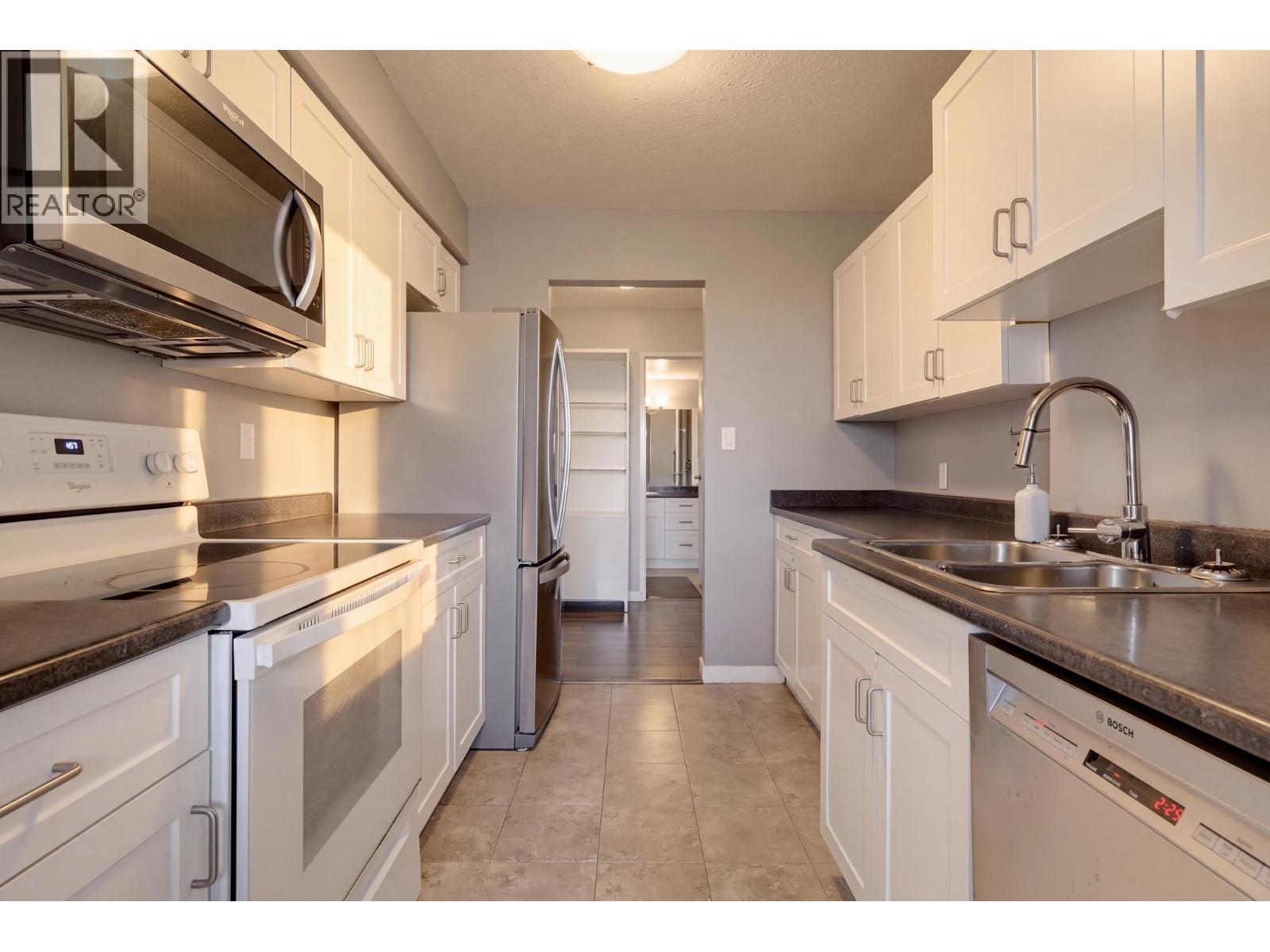 1303 2060 Bellwood Avenue, Burnaby, British Columbia  V5B 4V2 - Photo 14 - R3173192