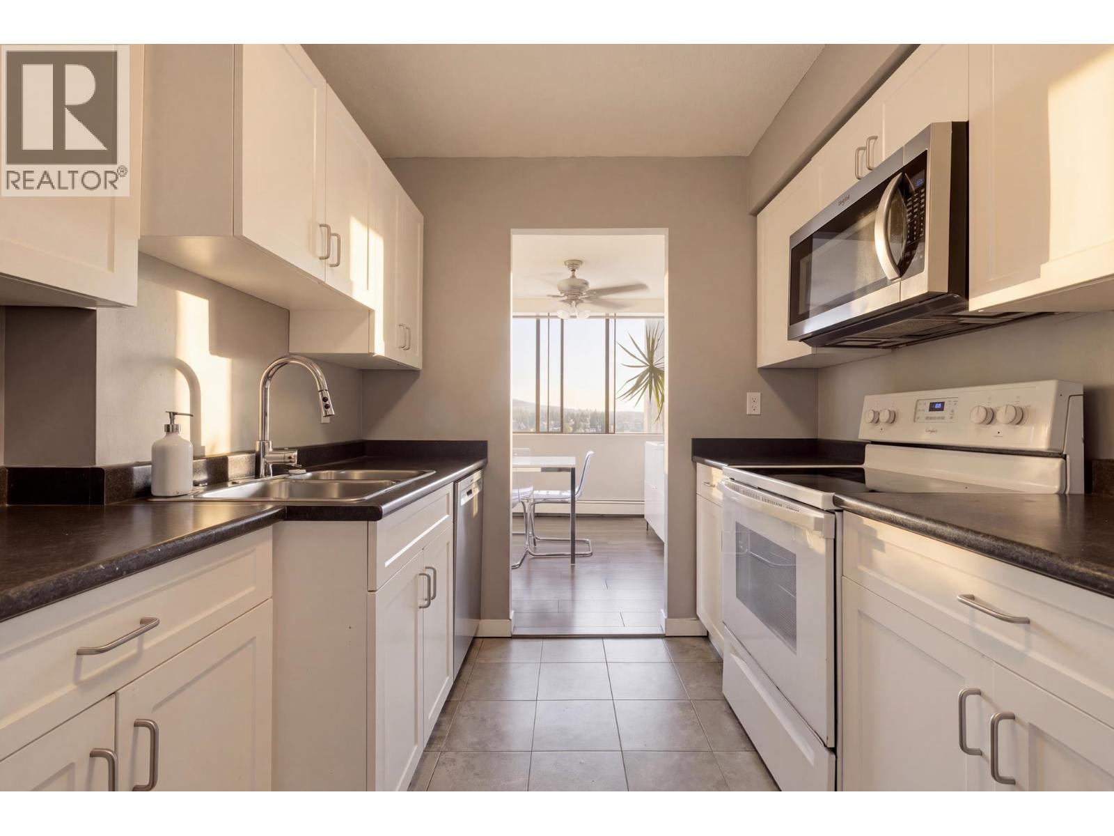 1303 2060 Bellwood Avenue, Burnaby, British Columbia  V5B 4V2 - Photo 16 - R3173192