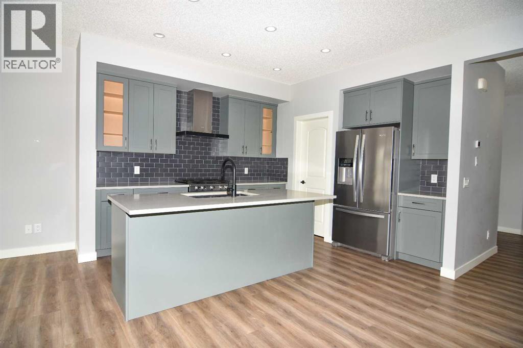 156 Savanna Way NE