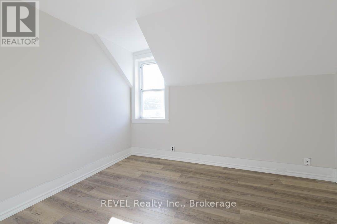 389 Glendale Avenue, St. Catharines, Ontario  L2T 1C3 - Photo 19 - X13885178