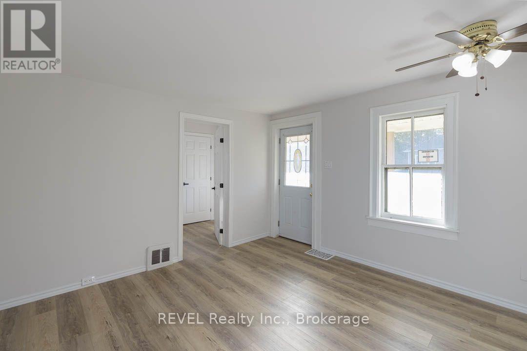 389 Glendale Avenue, St. Catharines, Ontario  L2T 1C3 - Photo 3 - X13885178