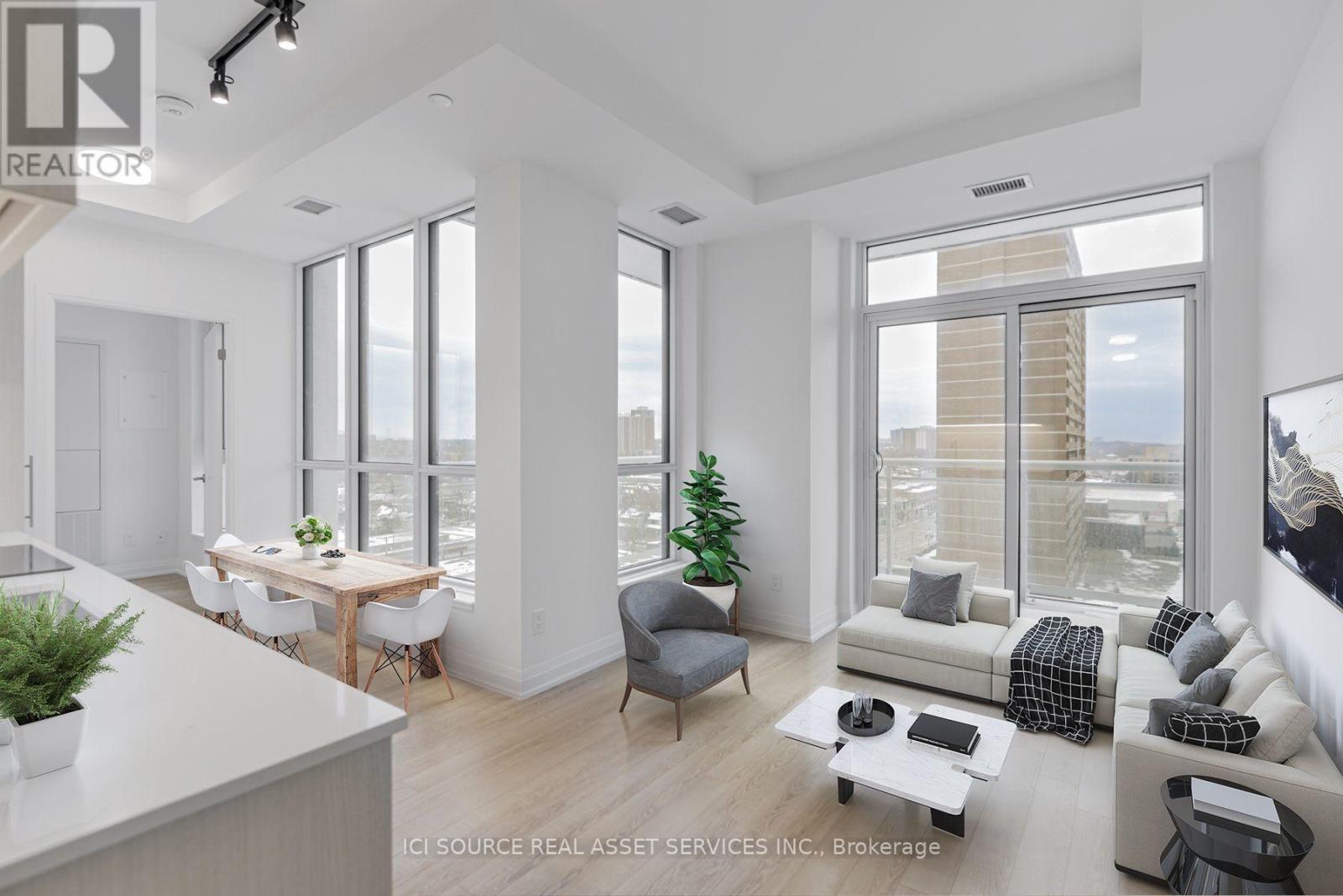 905 - 286 MAIN STREET, Toronto, Ontario