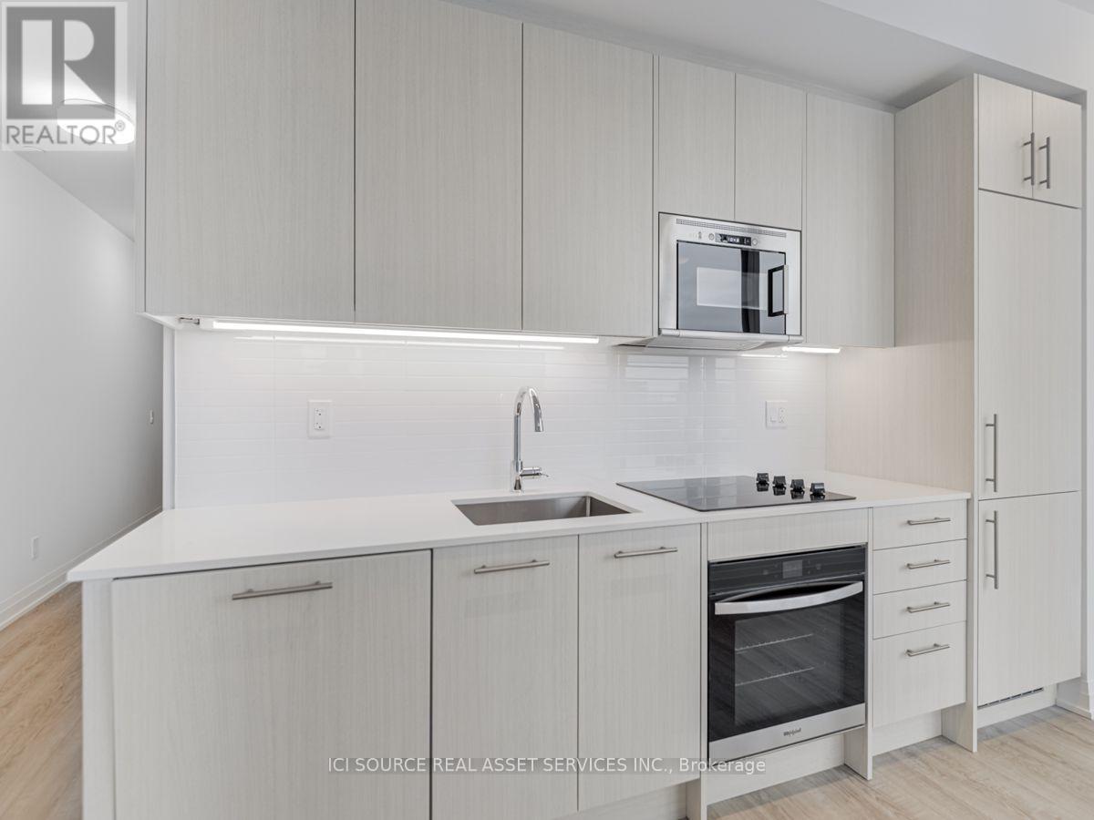 905 - 286 Main Street, Toronto, Ontario  M4C 5K7 - Photo 3 - E13885168