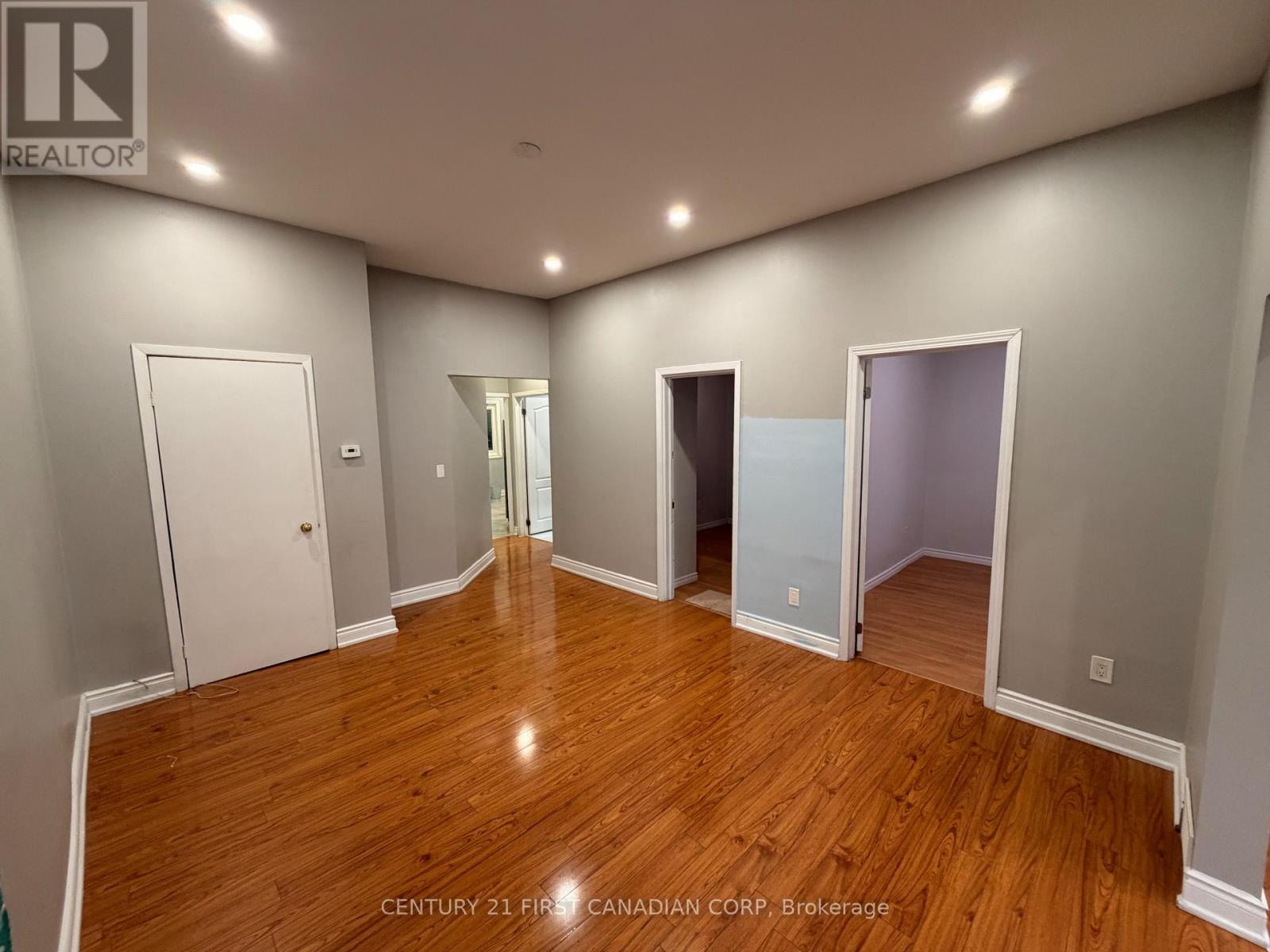 Main - 31 Adelaide Street S, London South, Ontario  N5Z 3K1 - Photo 5 - X13885090
