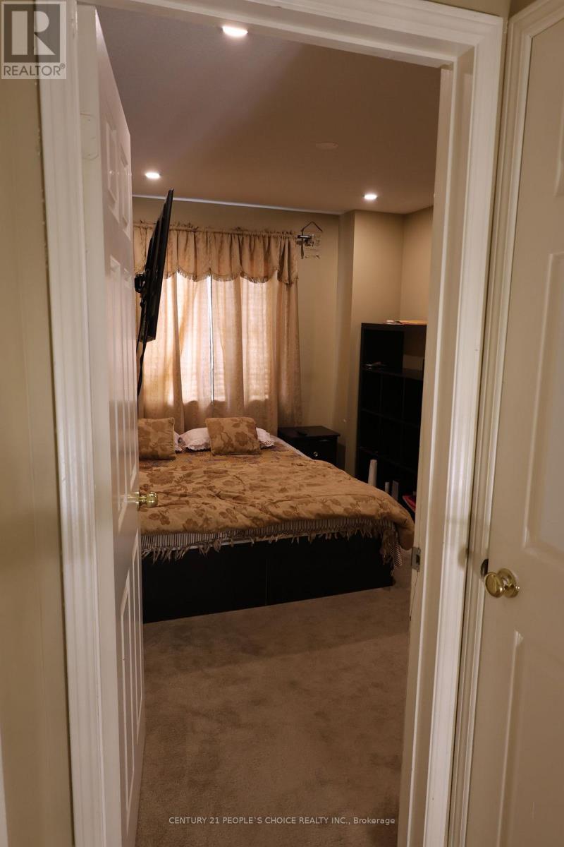 22 Novella Place, Brampton, Ontario  L6S 5X1 - Photo 19 - W13885176
