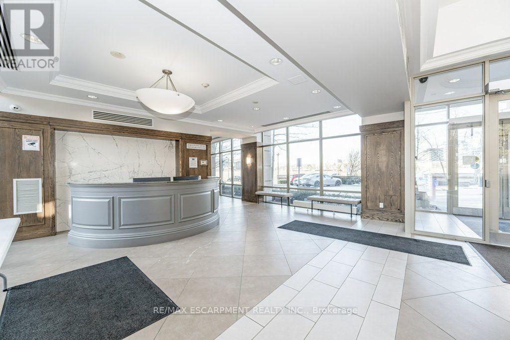 209 - 2391 Central Park Drive, Oakville, Ontario  L6H 0E4 - Photo 4 - W13885194