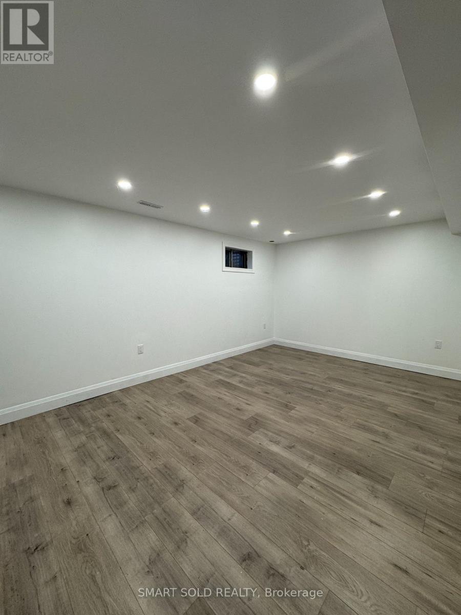4082 Pheasant Run, Mississauga, Ontario  L5L 2C1 - Photo 21 - W13885202