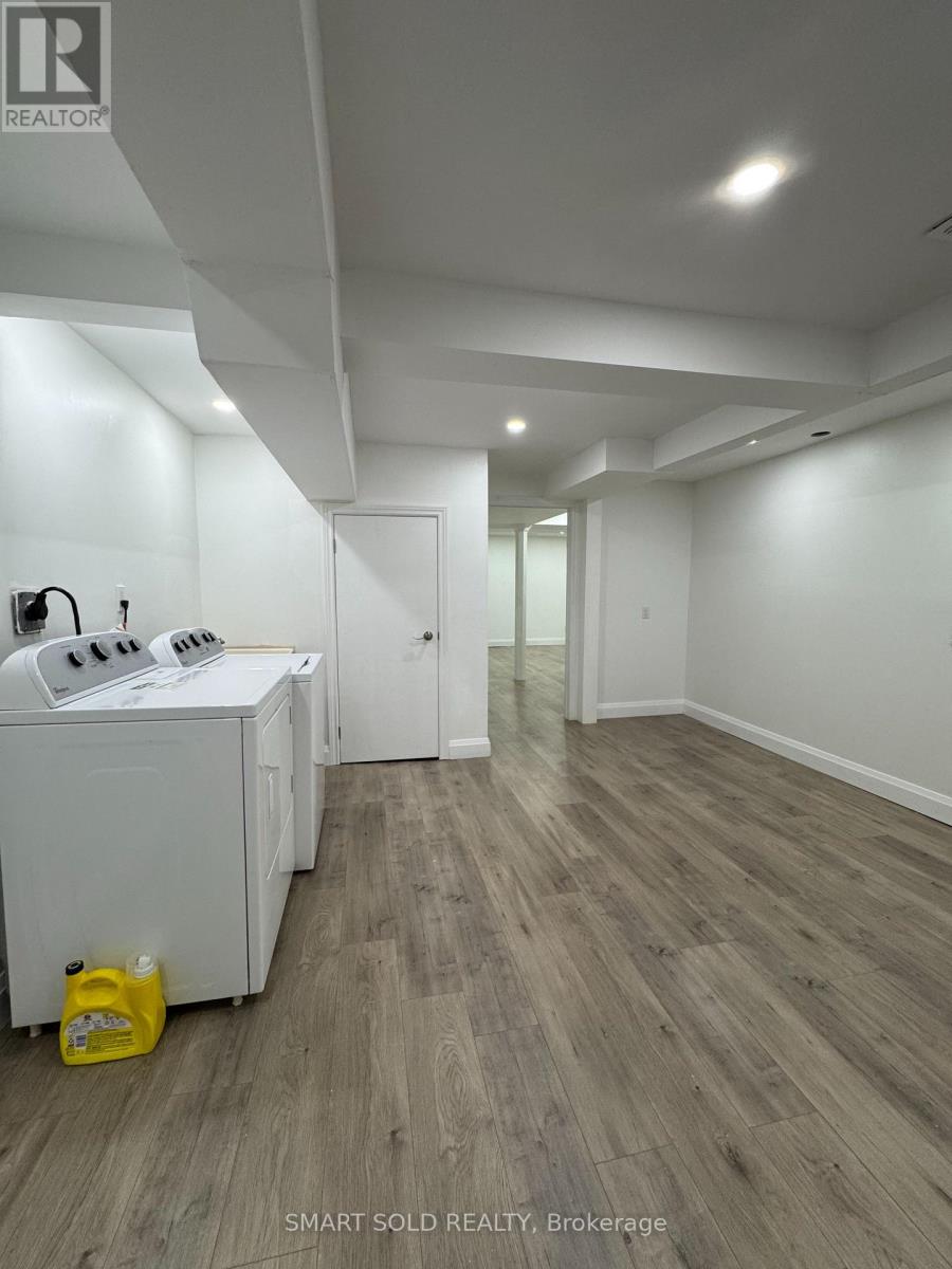4082 Pheasant Run, Mississauga, Ontario  L5L 2C1 - Photo 23 - W13885202