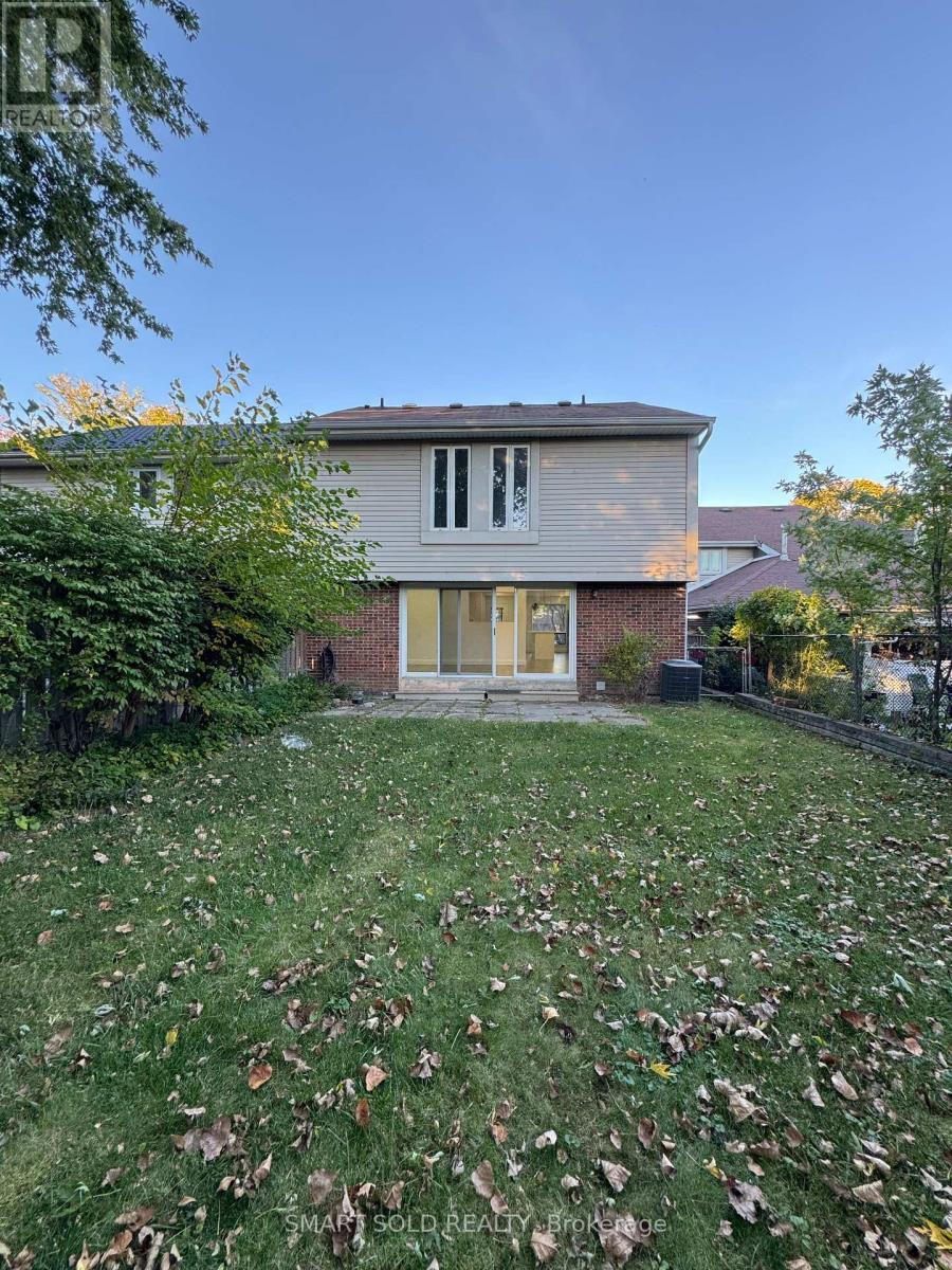 4082 Pheasant Run, Mississauga, Ontario  L5L 2C1 - Photo 24 - W13885202
