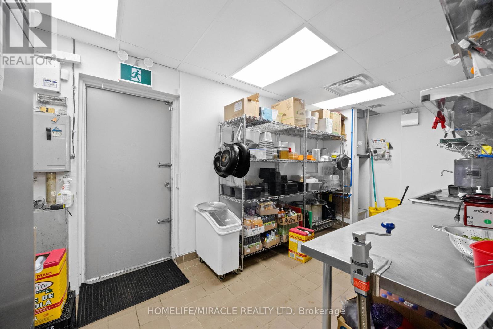 2600 Weston Road, Toronto, Ontario  M9N 2A9 - Photo 25 - W13885204
