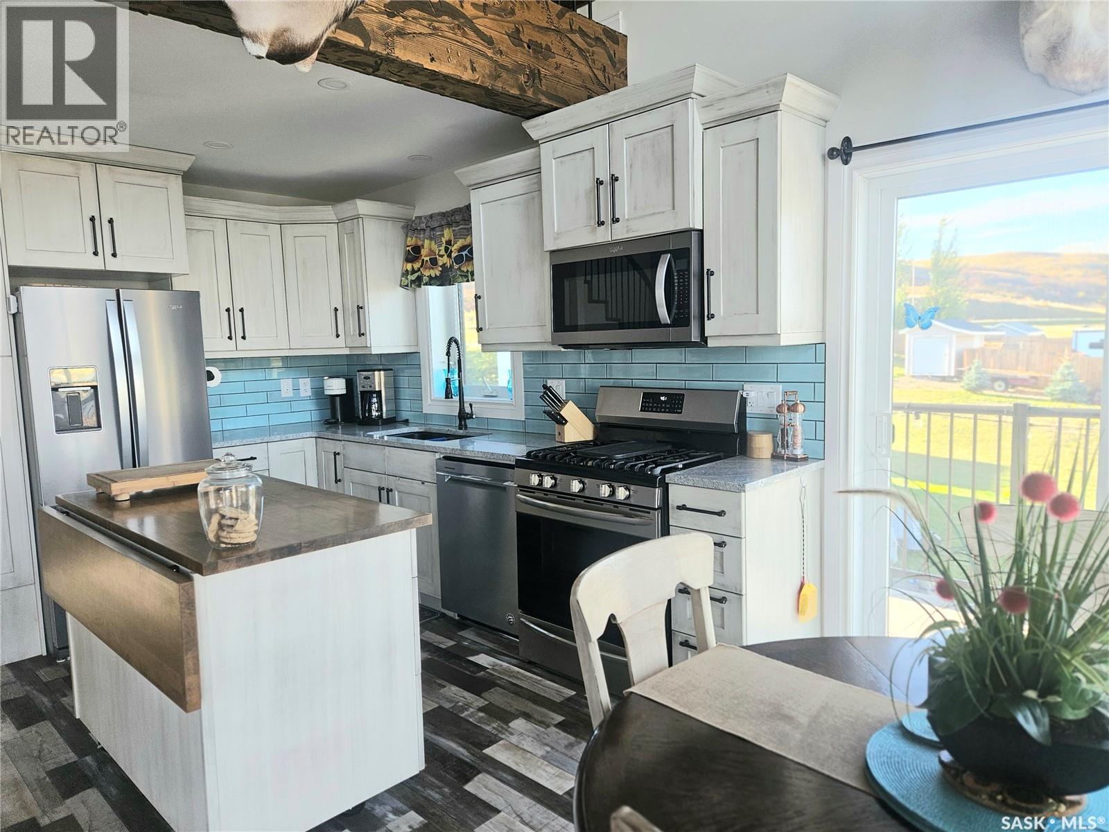 203 Hillcrest Place, Lac Pelletier Rm No. 107, Saskatchewan  S0N 2Y0 - Photo 11 - SK050838