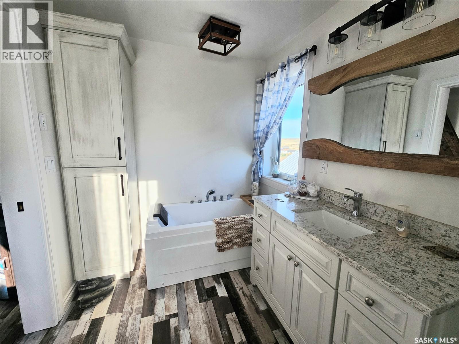 203 Hillcrest Place, Lac Pelletier Rm No. 107, Saskatchewan  S0N 2Y0 - Photo 30 - SK050838