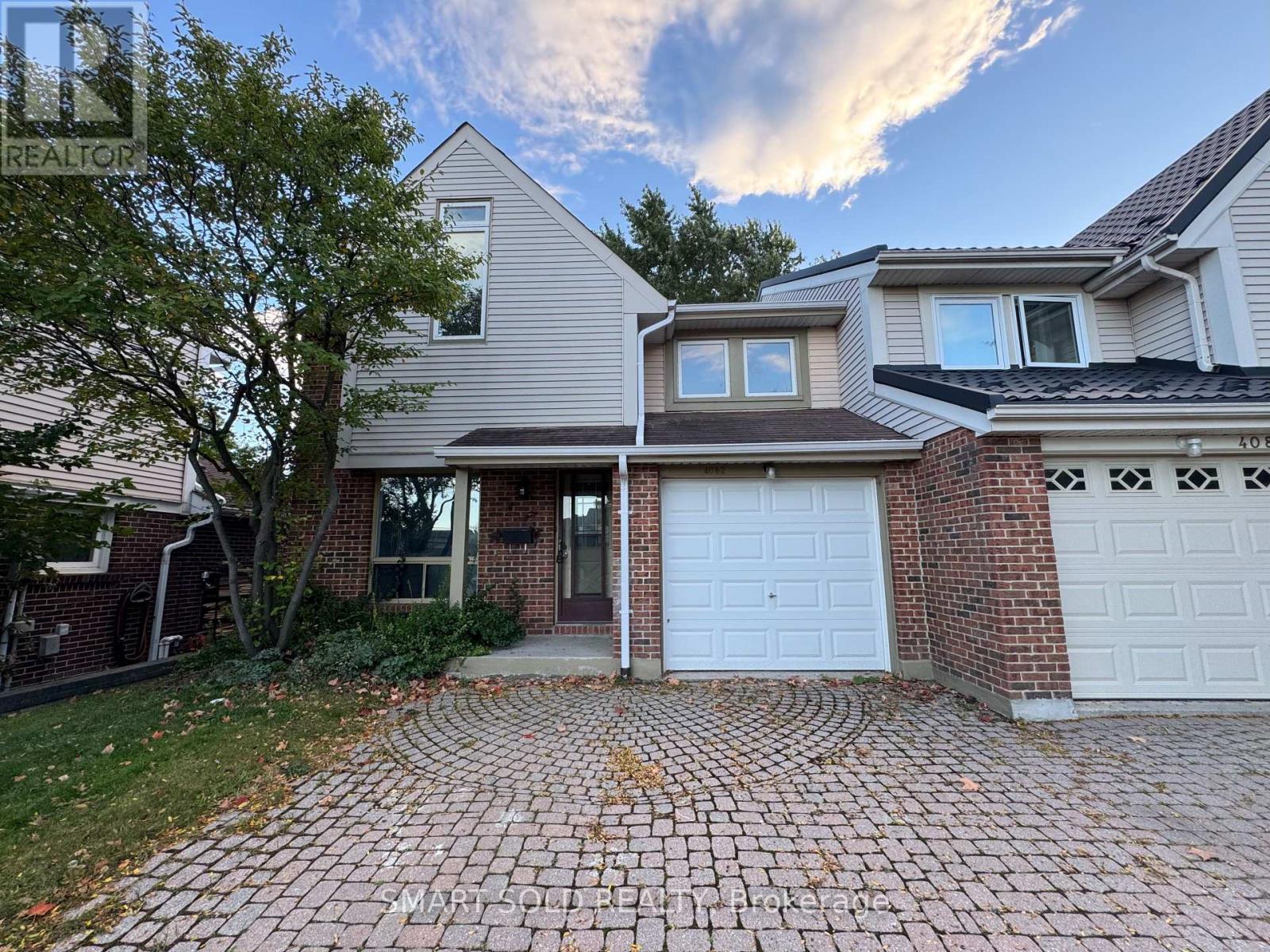 4082 Pheasant Run, Mississauga, Ontario  L5L 2C1 - Photo 2 - W13885202