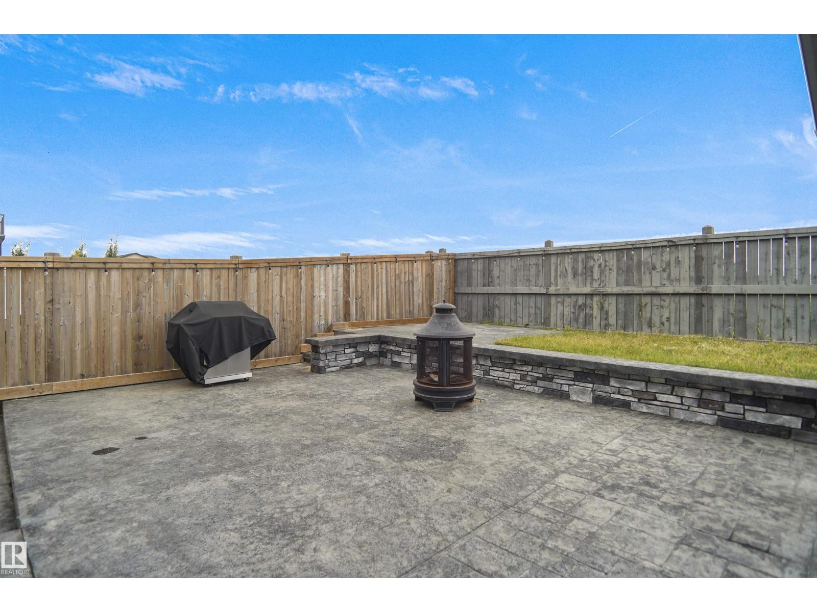 7520 174 AV NW