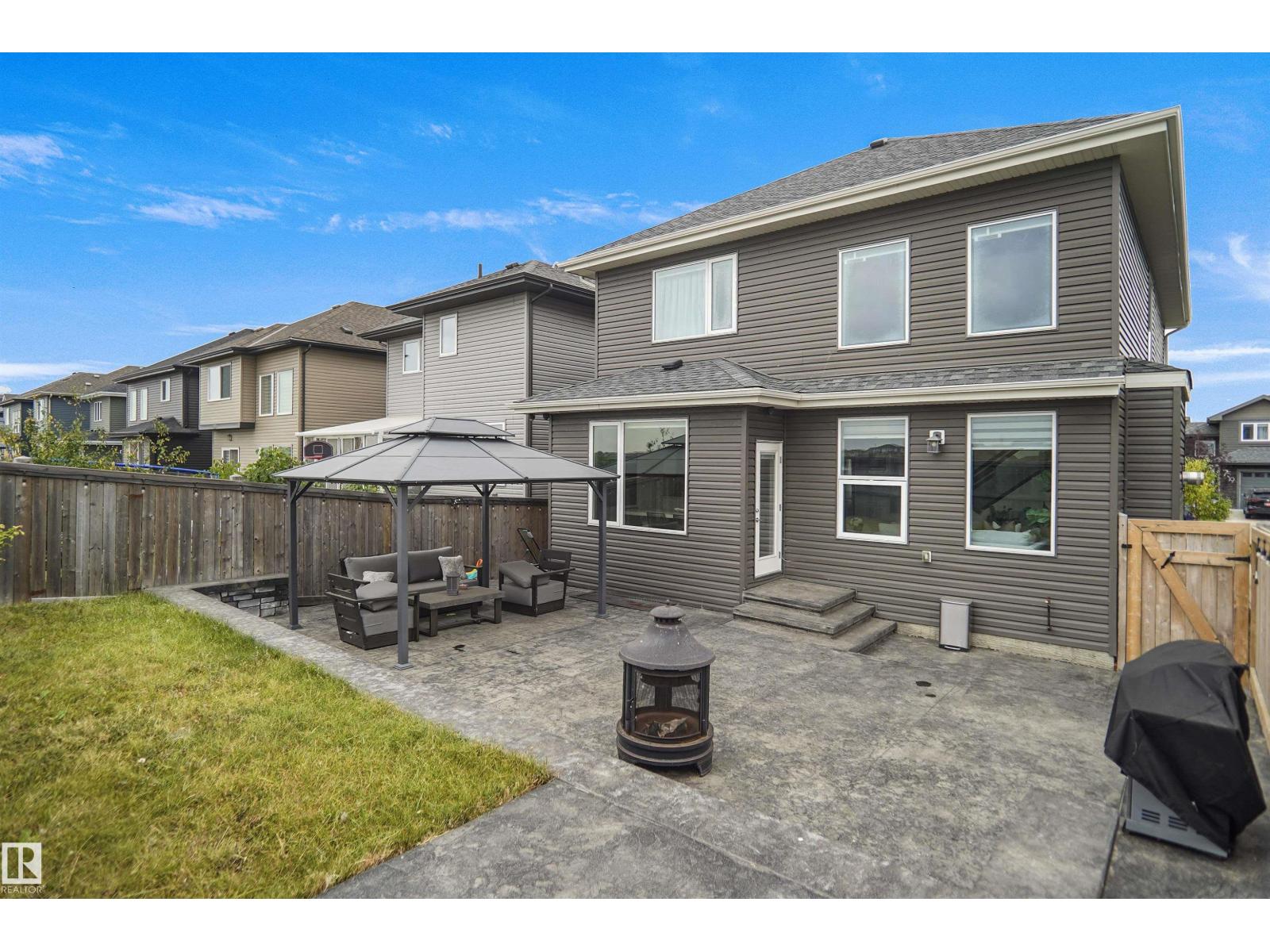 7520 174 AV NW