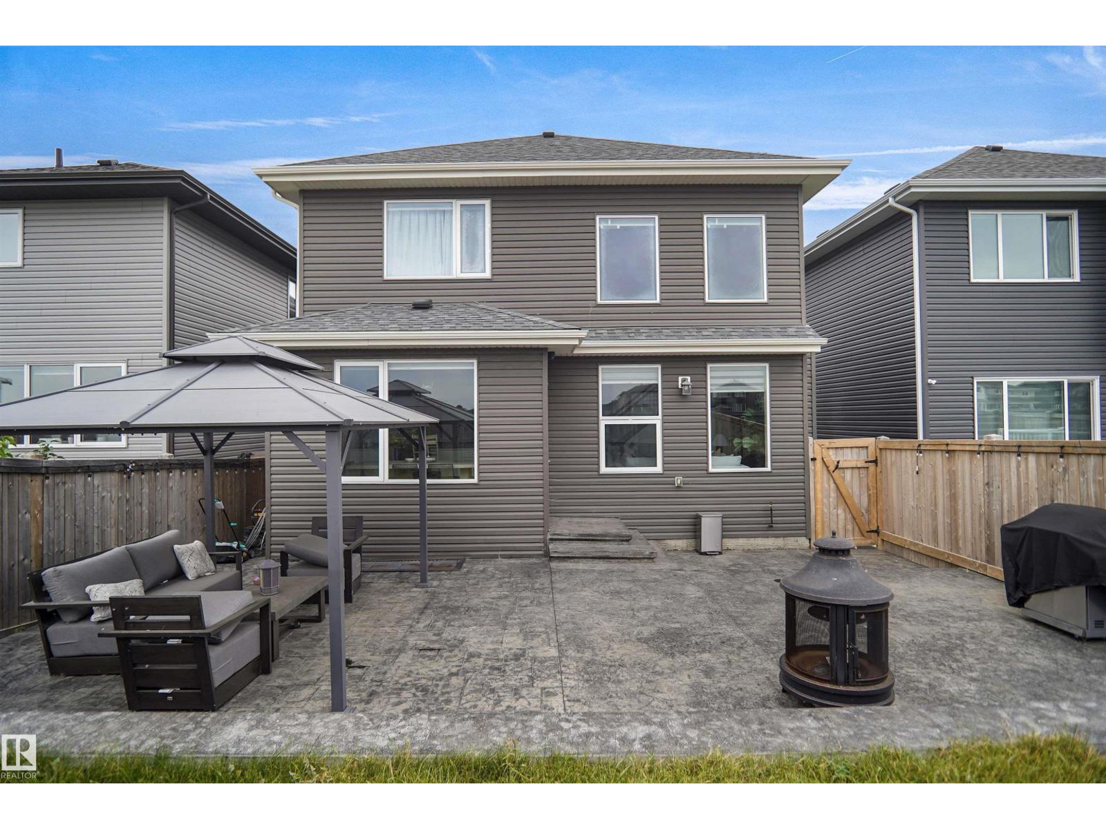 7520 174 AV NW