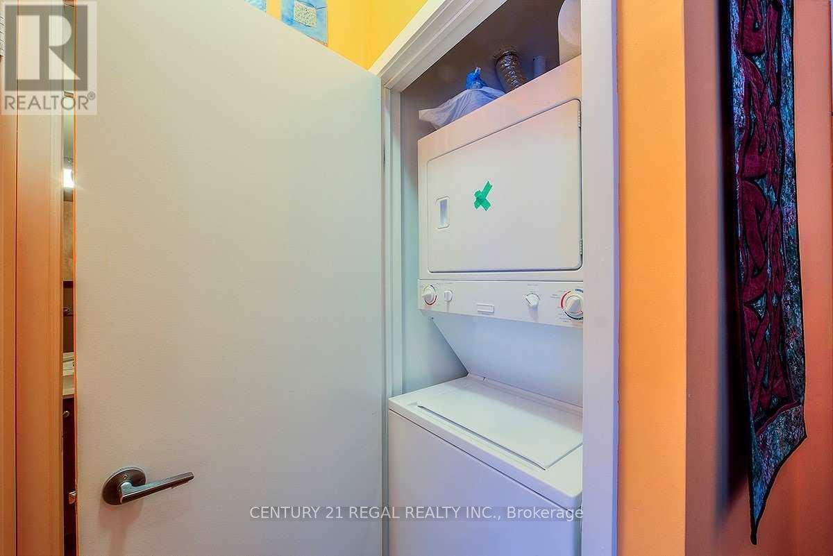 205 - 201 Carlaw Avenue, Toronto, Ontario  M4M 4S3 - Photo 13 - E13885216