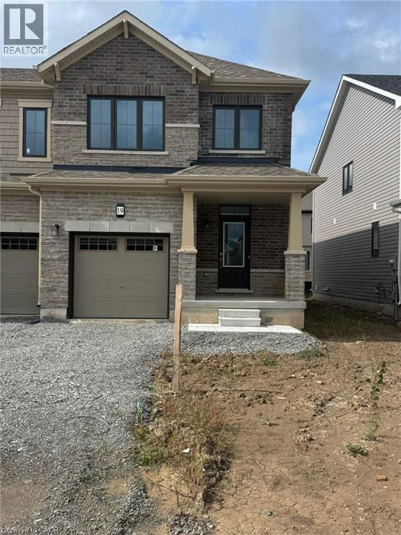 19 LEMON Avenue, Niagara Falls, Ontario