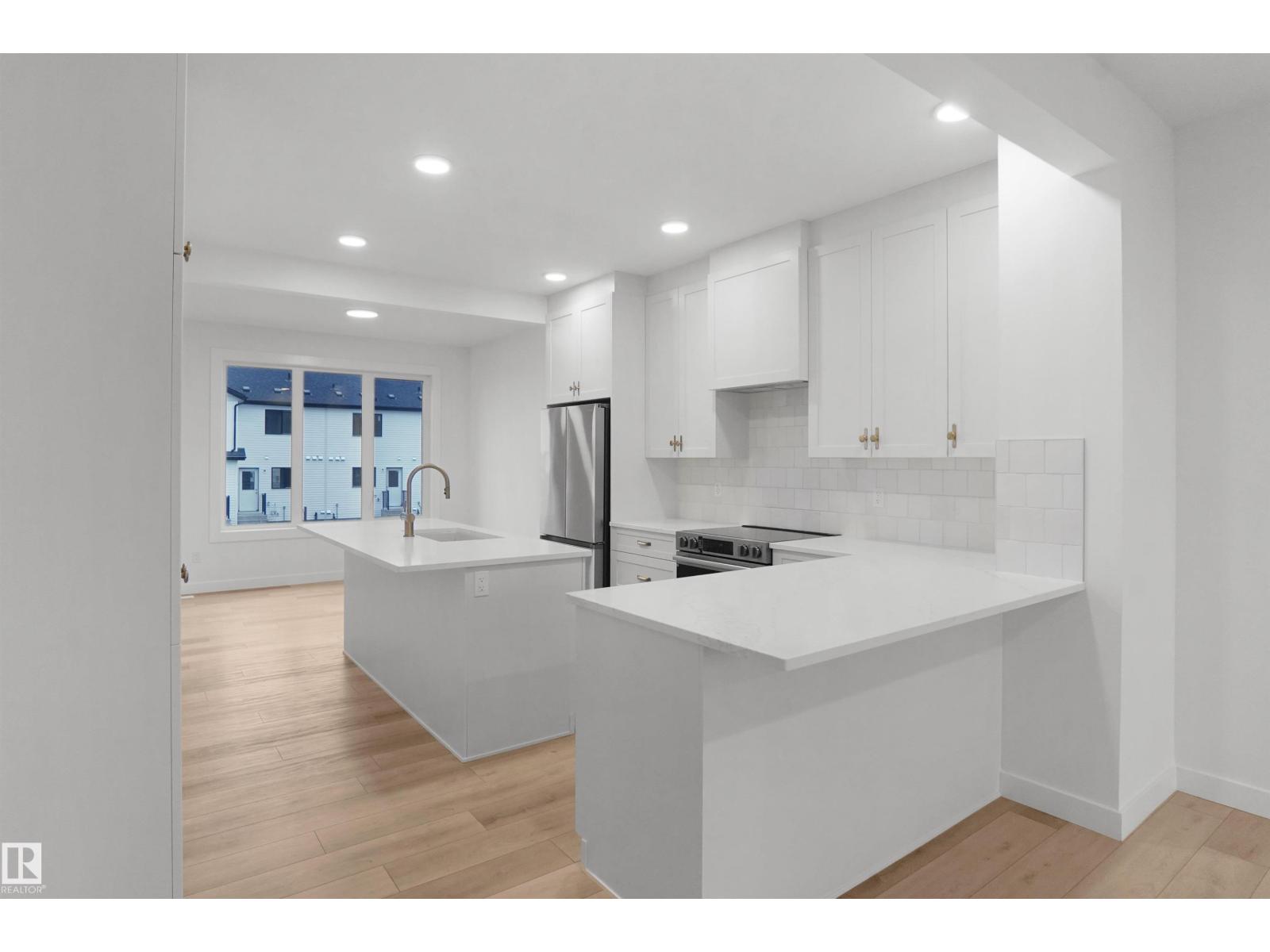 1308 9 ST NW