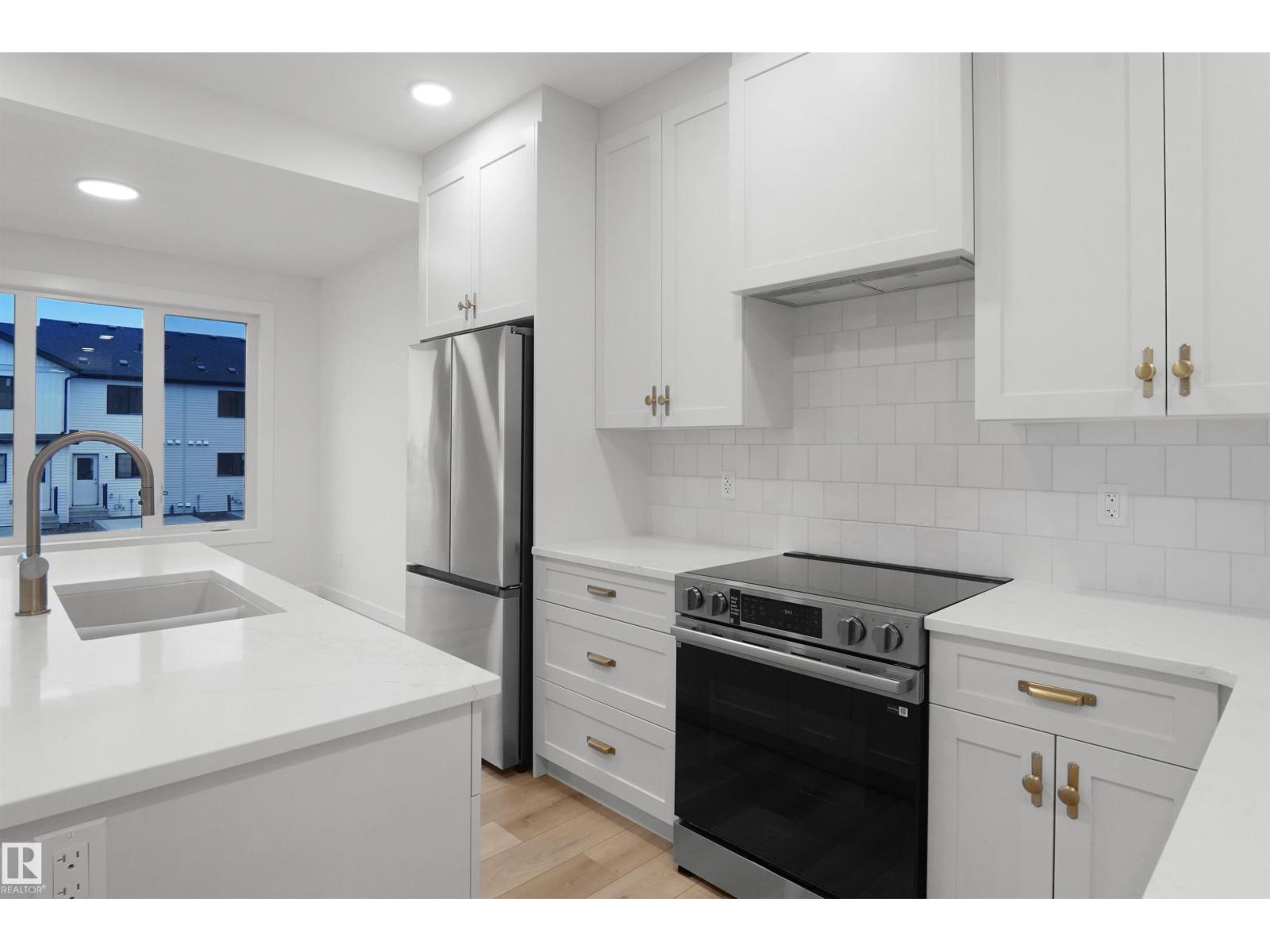 1308 9 ST NW