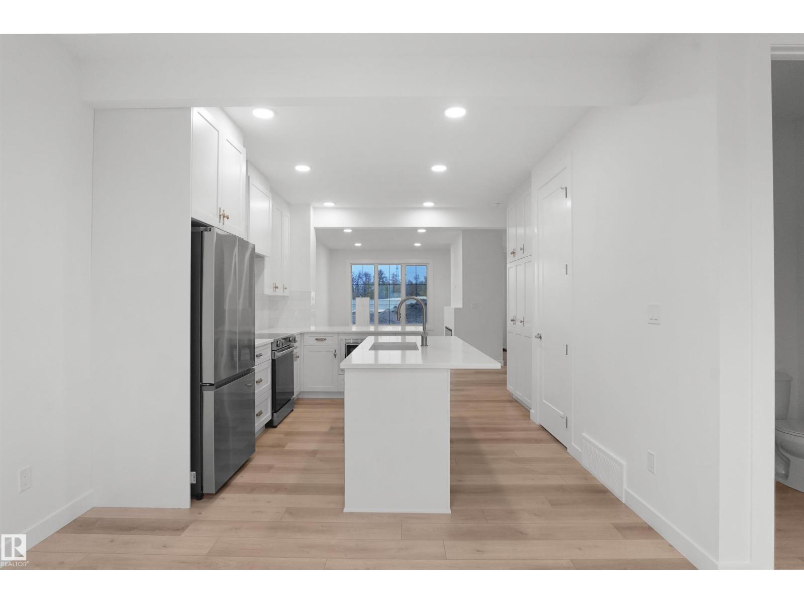 1308 9 ST NW