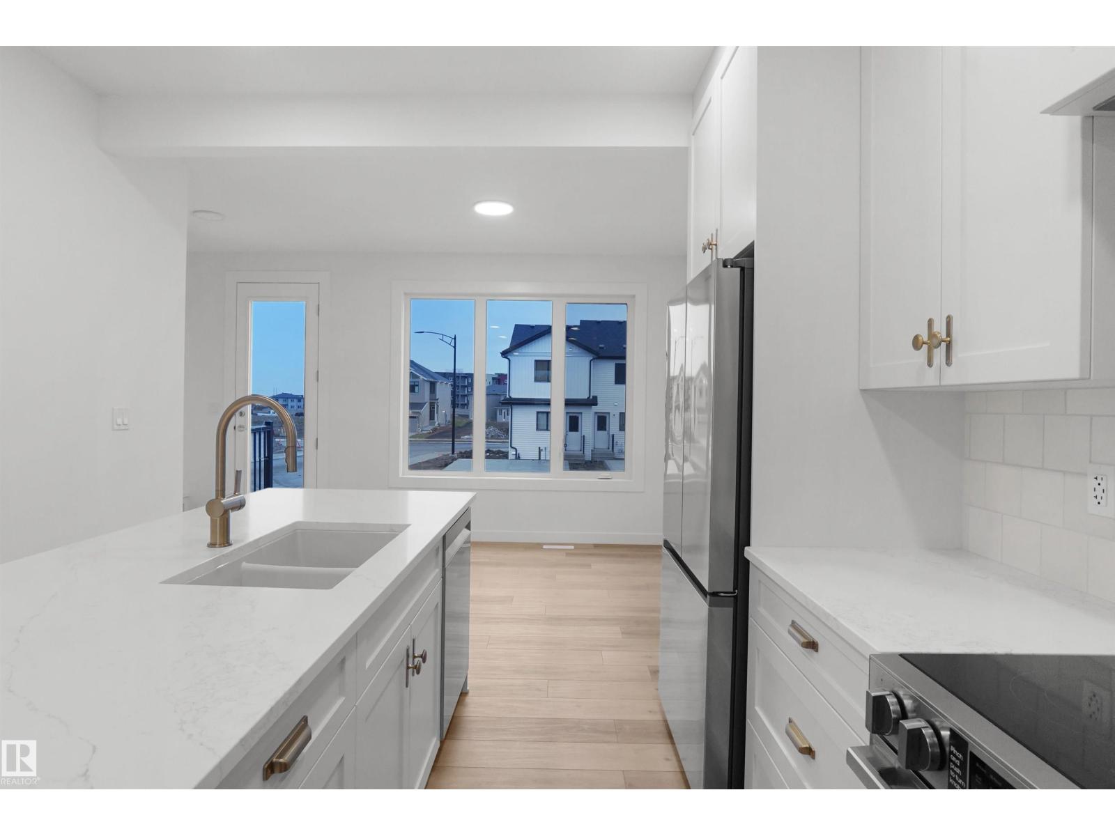 1308 9 ST NW