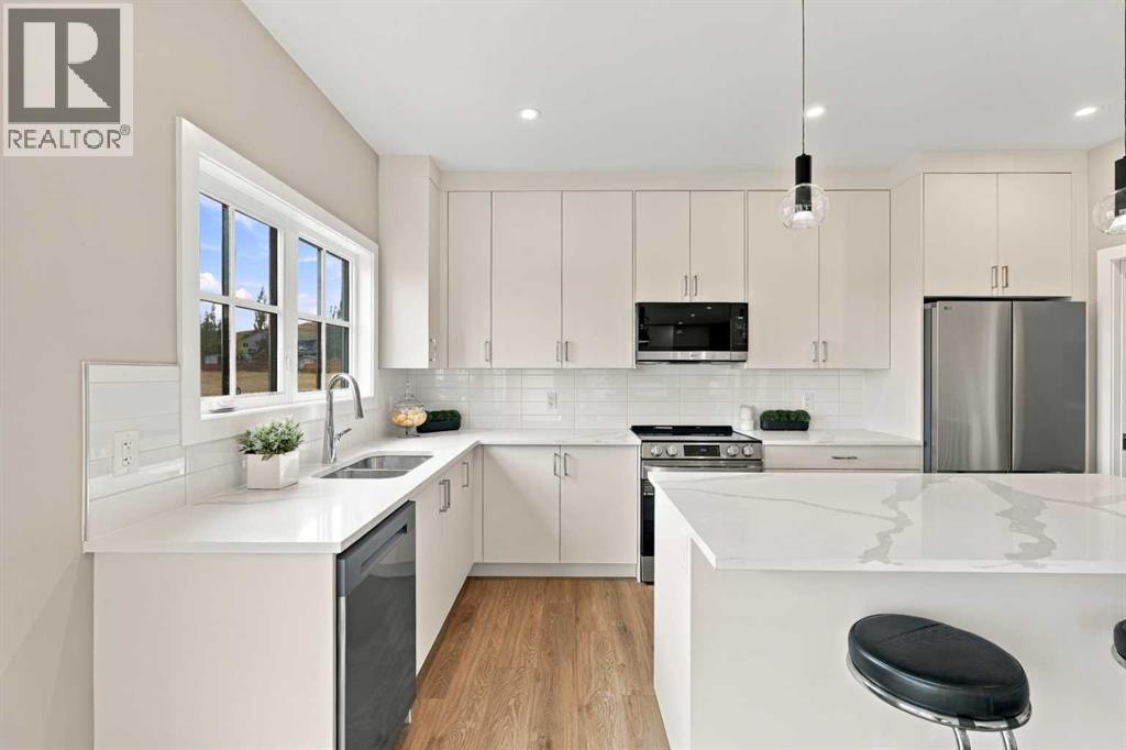 321 Flare Avenue, Diamond Valley, Alberta  T0L 2A0 - Photo 10 - A2347491