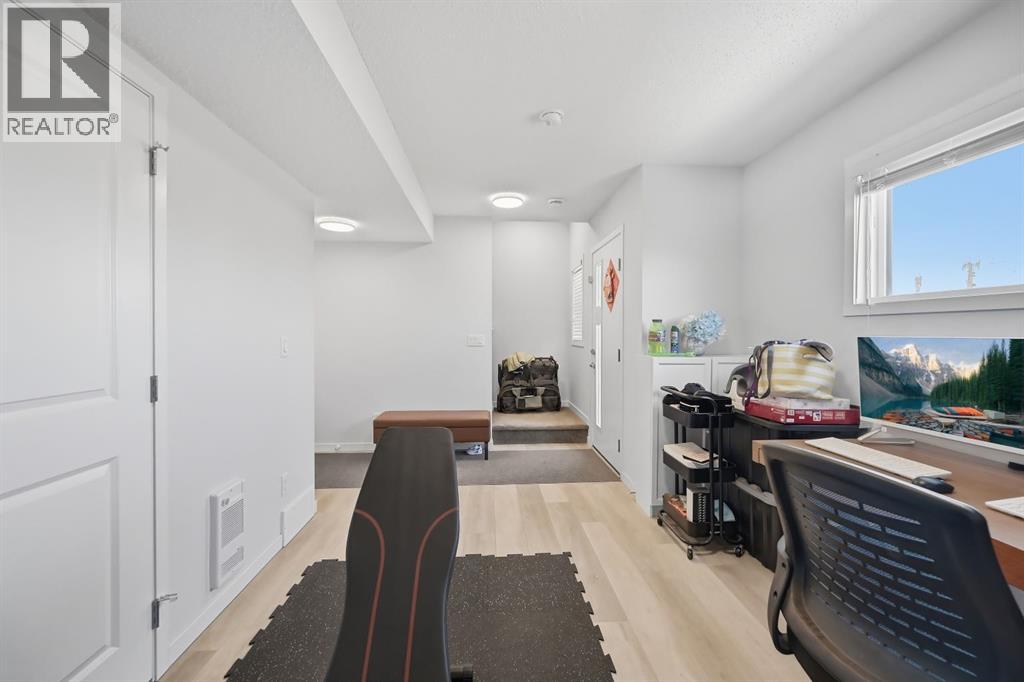 132 Harvest Grove Walk NW, Calgary, Alberta  T3K 2N7 - Photo 5 - A2349954