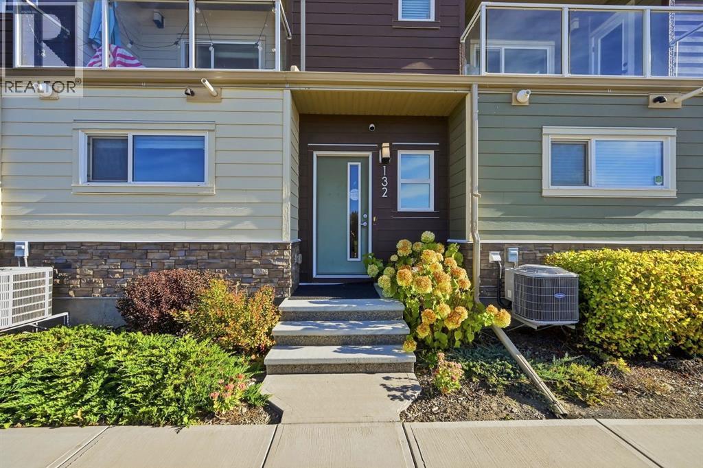 132 Harvest Grove Walk NW, Calgary, Alberta  T3K 2N7 - Photo 2 - A2349954