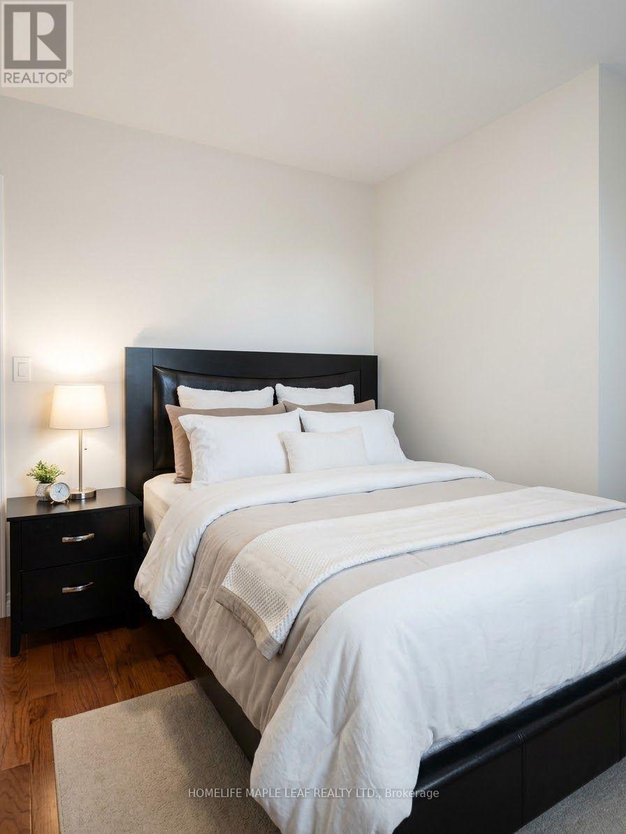 600 Oakwood Avenue, Toronto, Ontario M6E 2X8 - Photo 14 - C13885278