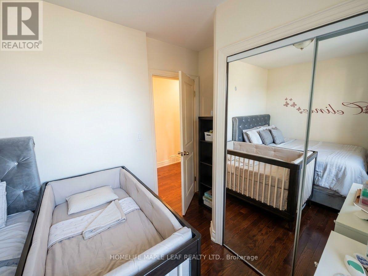 600 Oakwood Avenue, Toronto, Ontario M6E 2X8 - Photo 15 - C13885278
