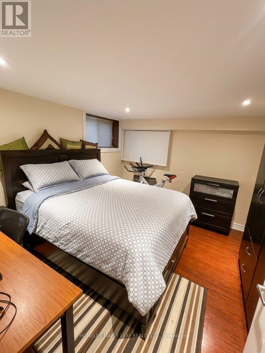 600 Oakwood Avenue, Toronto, Ontario M6E 2X8 - Photo 23 - C13885278