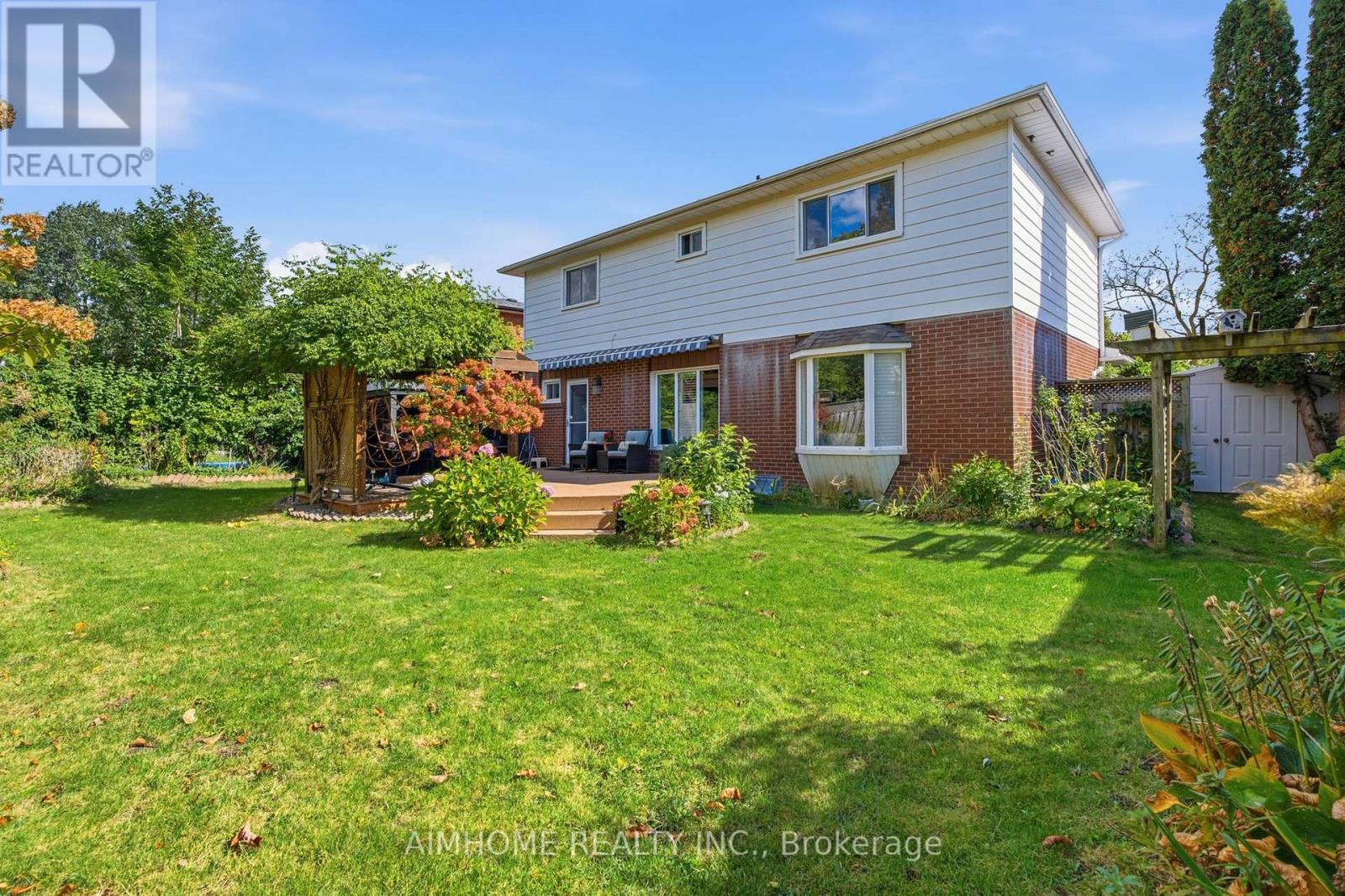 18 Haviland Drive, Toronto, Ontario  M1C 2T7 - Photo 4 - E13885256