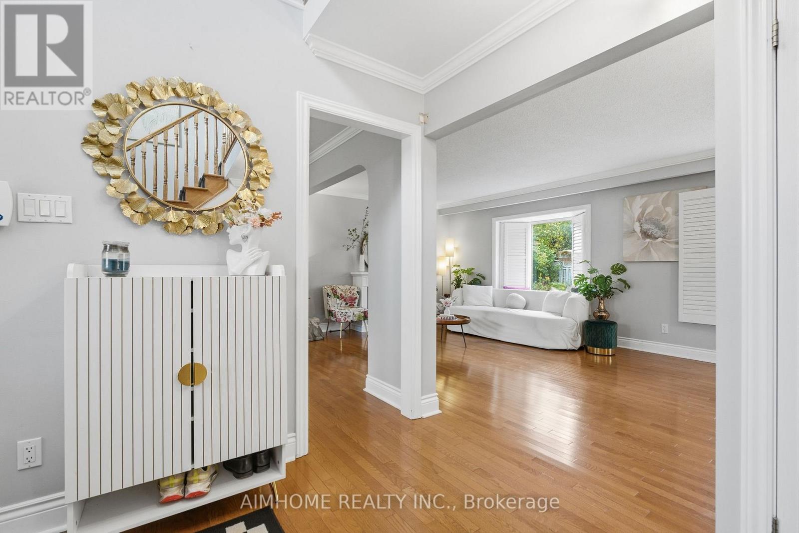 18 Haviland Drive, Toronto, Ontario  M1C 2T7 - Photo 7 - E13885256