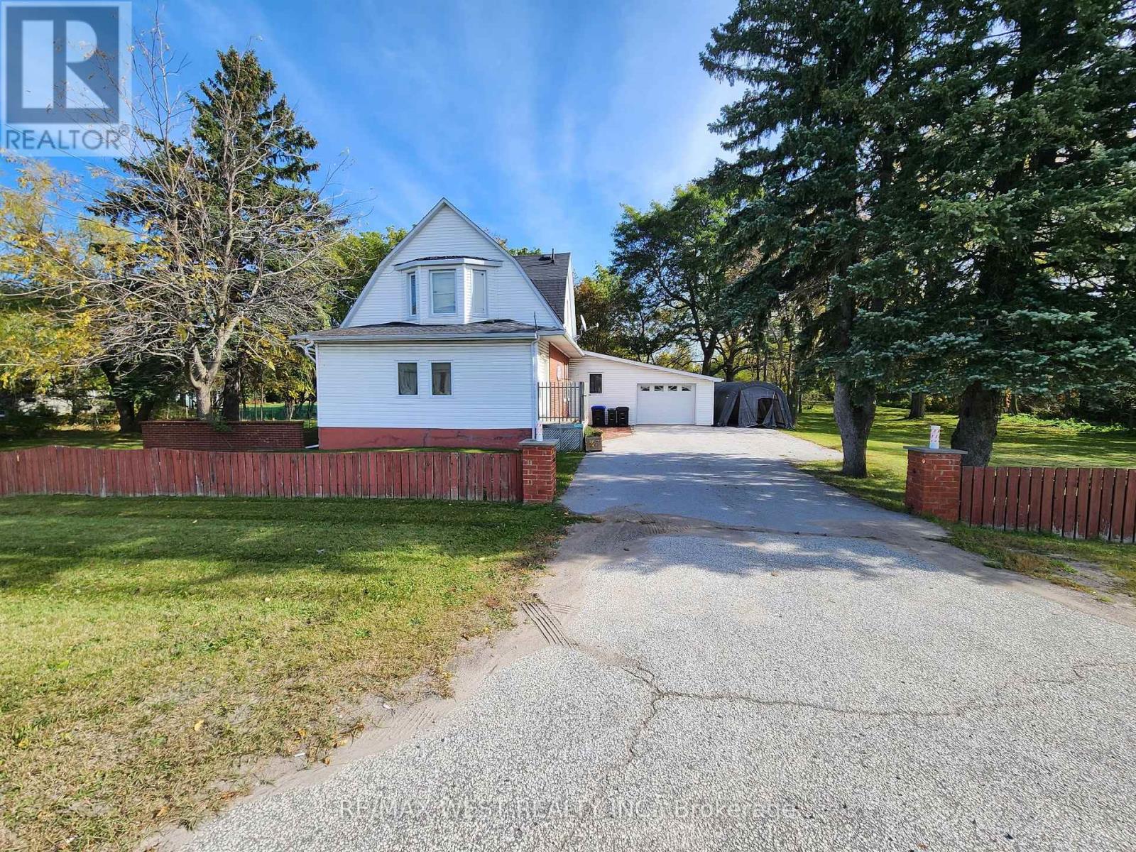5427 YONGE STREET, Innisfil, Ontario