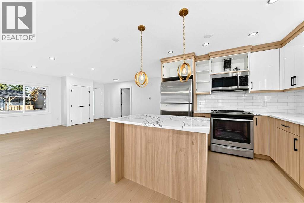 911 Penmeadows Road Se, Calgary, Alberta  T2H 3R1 - Photo 10 - A2351067
