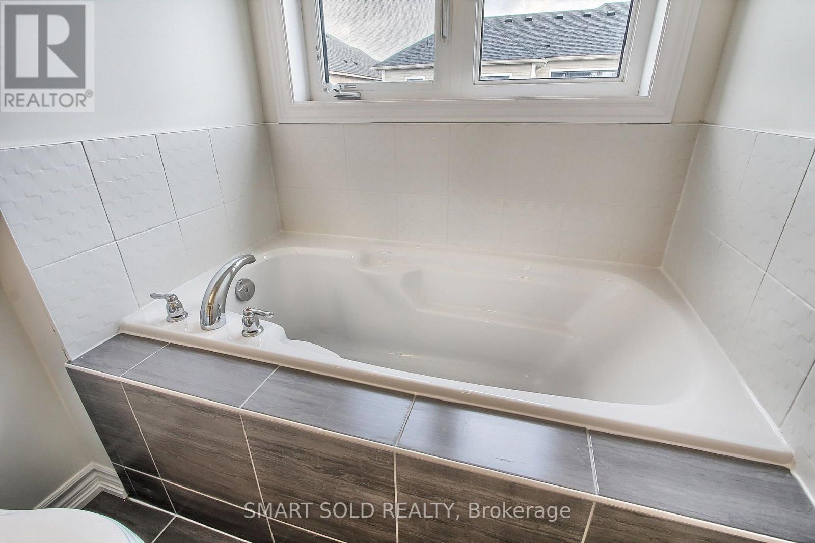 15 Durham Avenue, Barrie, Ontario  L9J 0W7 - Photo 27 - S13885246