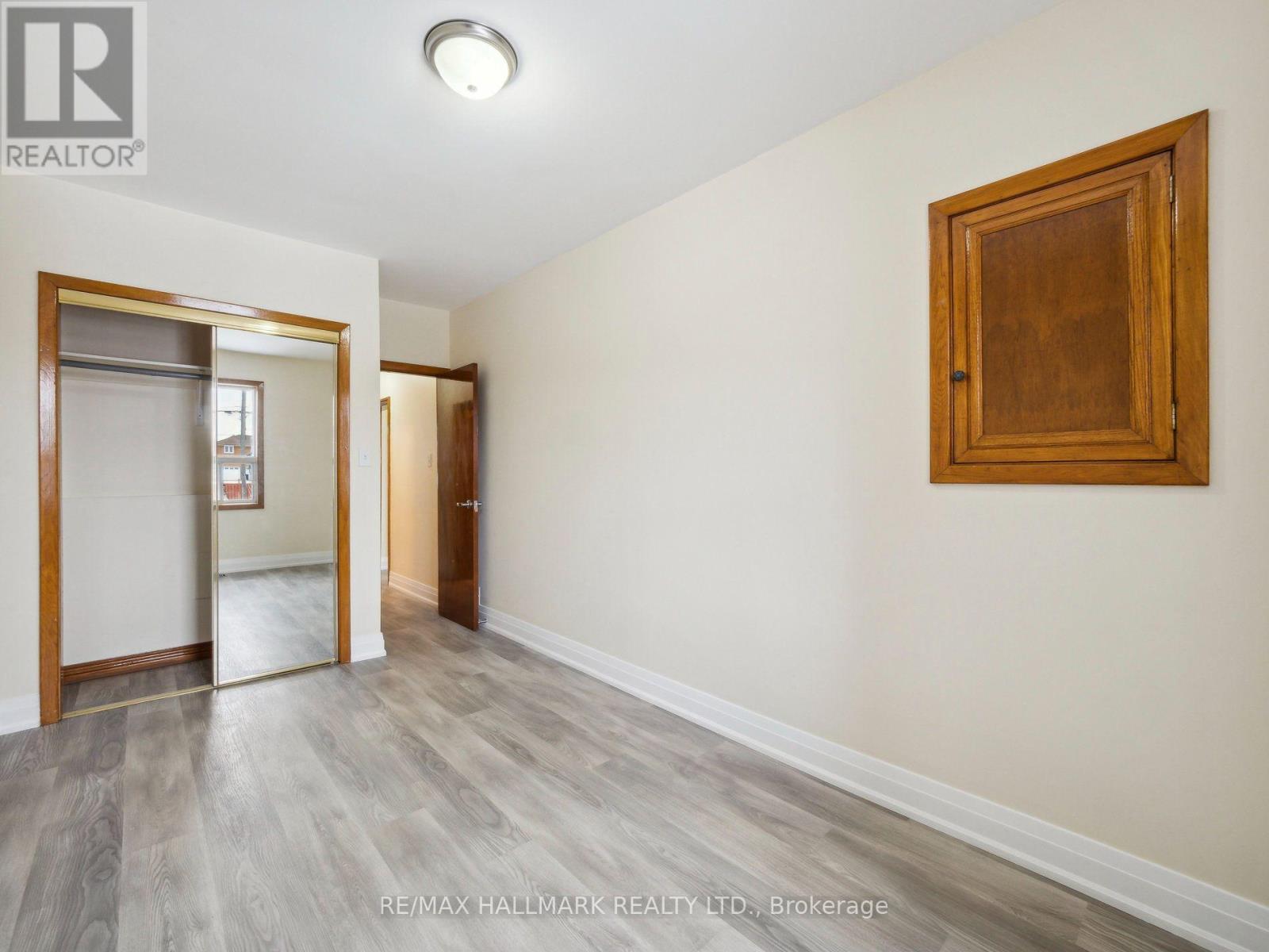 1132 Glengrove Avenue, Toronto, Ontario  M6B 2K4 - Photo 18 - W13850052