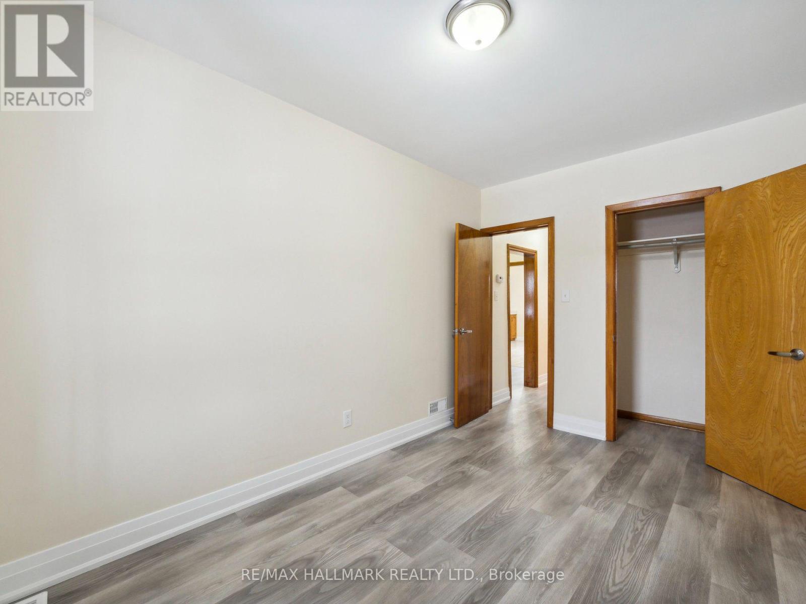1132 Glengrove Avenue, Toronto, Ontario  M6B 2K4 - Photo 25 - W13850052
