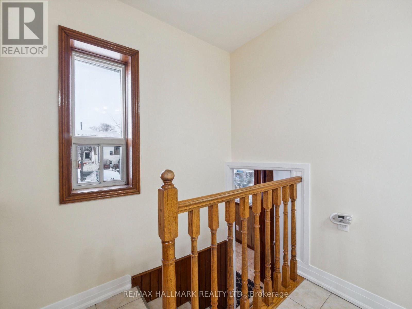 1132 Glengrove Avenue, Toronto, Ontario  M6B 2K4 - Photo 33 - W13850052