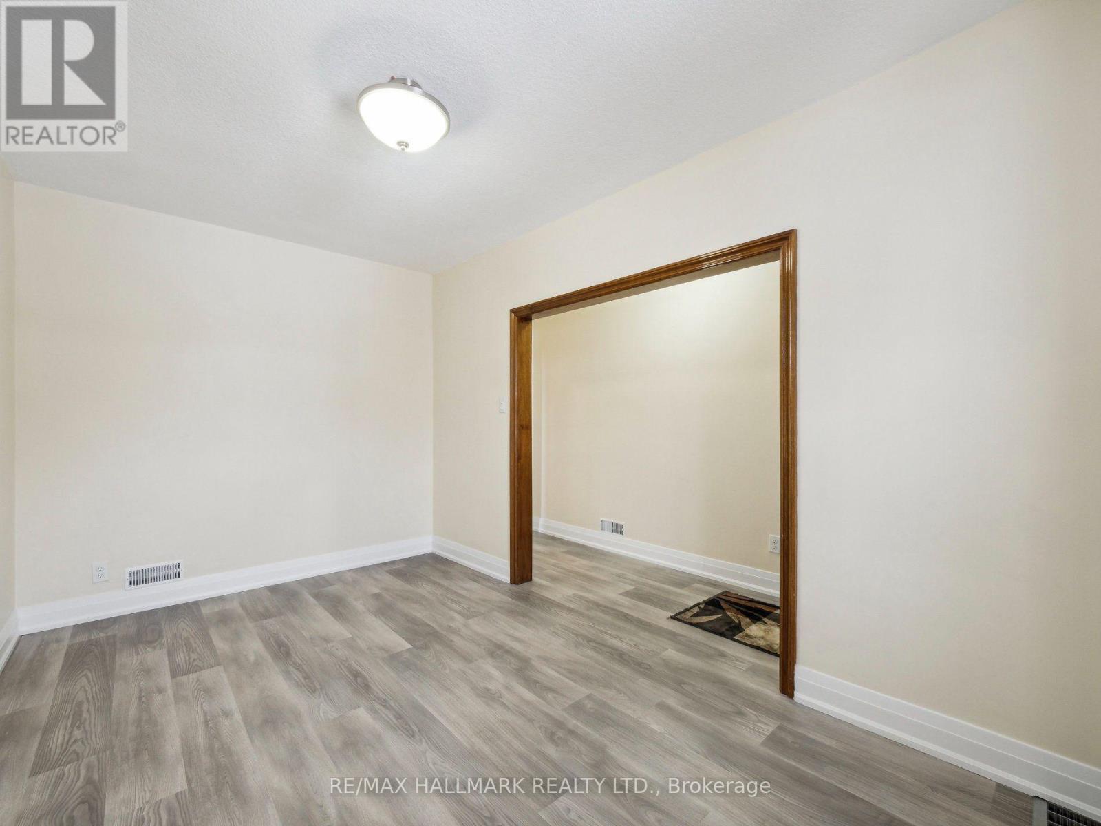 1132 Glengrove Avenue, Toronto, Ontario  M6B 2K4 - Photo 7 - W13850052
