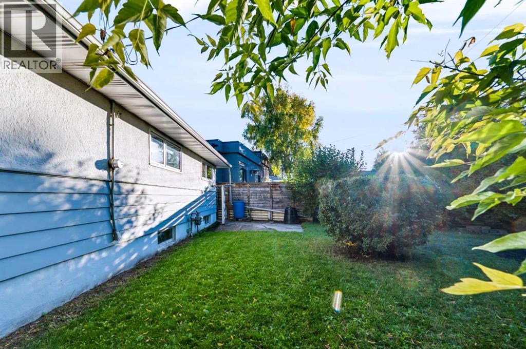 107 Hallbrook Drive SW, Calgary, Alberta  T2V 3H8 - Photo 43 - A2346389