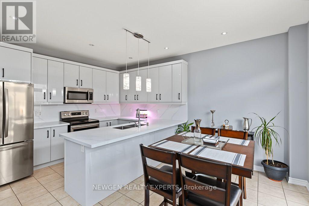 43 Lone Rock Circle, Brampton, Ontario  L6P 0K4 - Photo 16 - W13885240