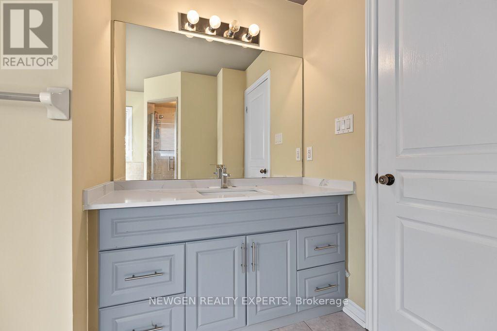 43 Lone Rock Circle, Brampton, Ontario  L6P 0K4 - Photo 33 - W13885240