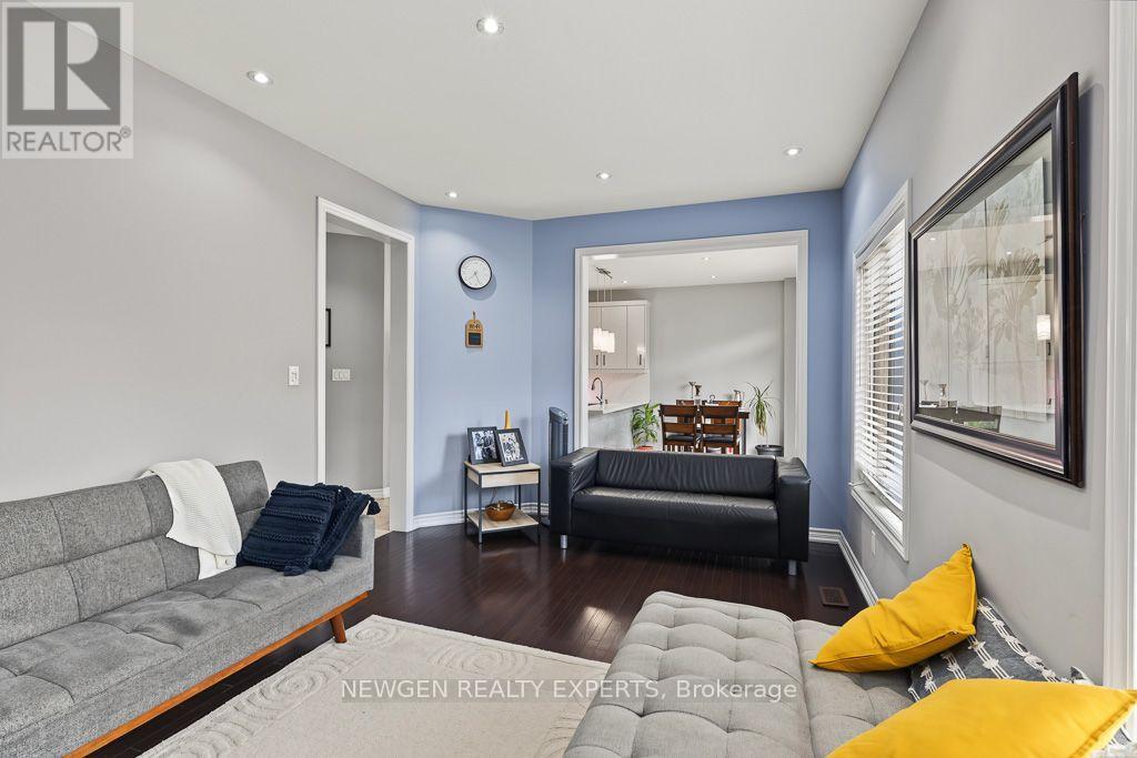 43 Lone Rock Circle, Brampton, Ontario  L6P 0K4 - Photo 9 - W13885240