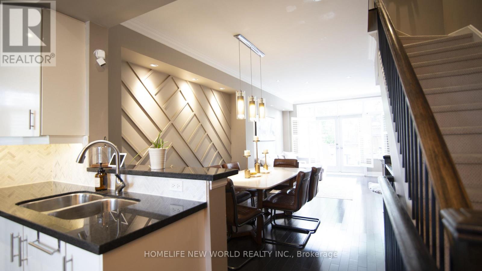 585a Oxford Street, Toronto, Ontario  M8Y 1E6 - Photo 6 - W13885268